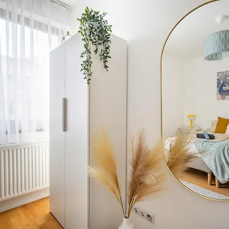 Paulay Private Apartment *