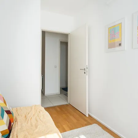 Paulay Private * Budapest