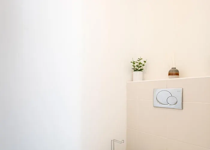 Paulay Private * Budapest